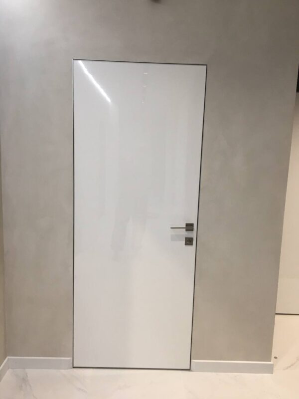 Двери Скрытого Монтажа VK3 под покраску с зеркалом